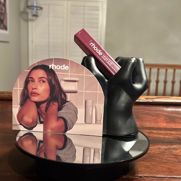 RHODE Peptide Lip Tint in VANILLA BIRTHDAY CAKE - Picture 2 of 6